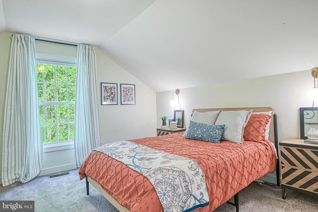 222 BATTLEFIELD RD, Locust Grove, VA 22508