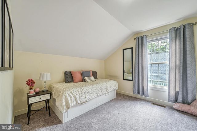 222 BATTLEFIELD RD, Locust Grove, VA 22508