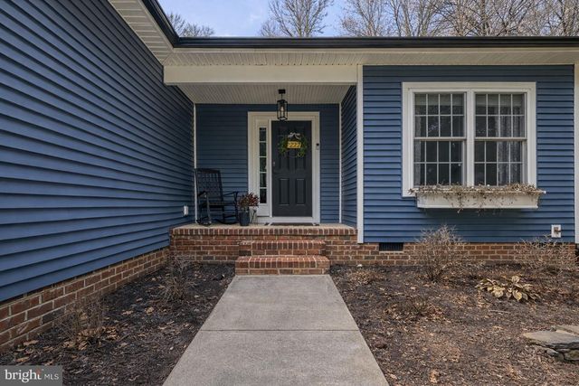 222 BATTLEFIELD RD, Locust Grove, VA 22508