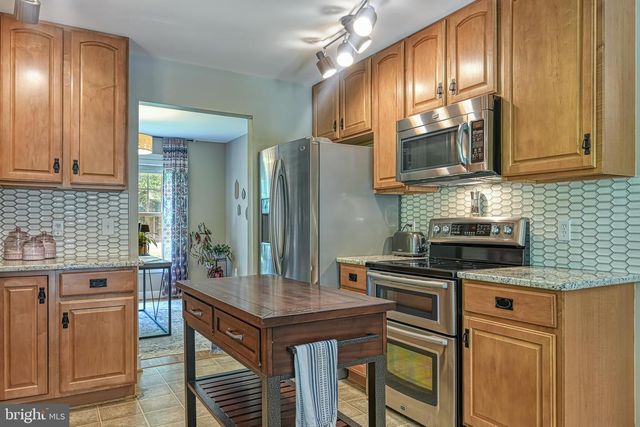 222 BATTLEFIELD RD, Locust Grove, VA 22508