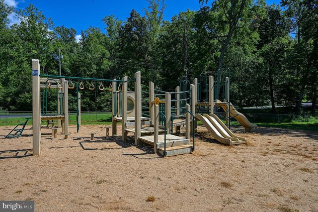 222 BATTLEFIELD RD, Locust Grove, VA 22508