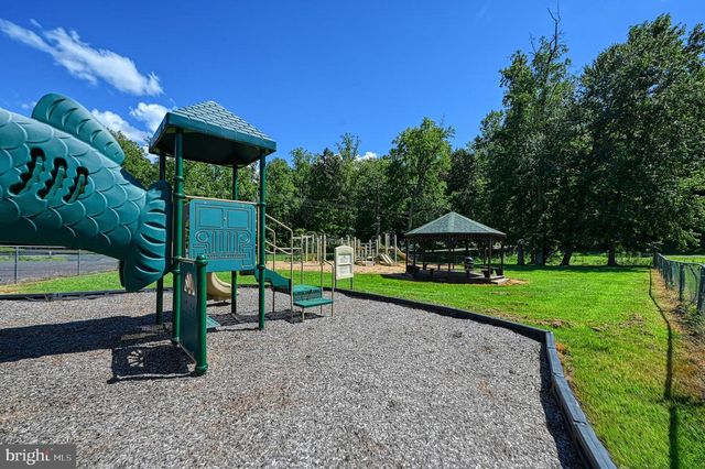 222 BATTLEFIELD RD, Locust Grove, VA 22508