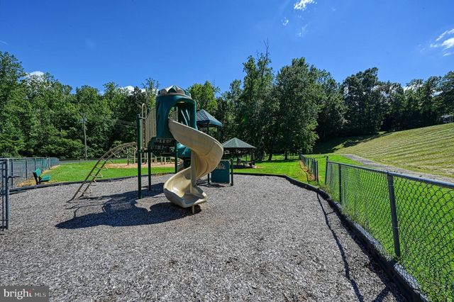 222 BATTLEFIELD RD, Locust Grove, VA 22508