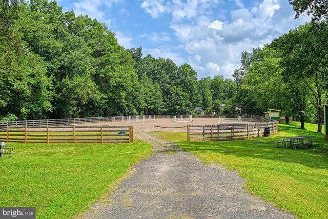 222 BATTLEFIELD RD, Locust Grove, VA 22508