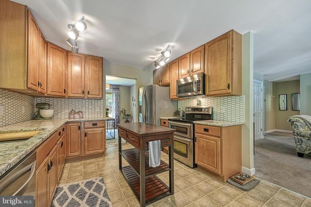 222 BATTLEFIELD RD, Locust Grove, VA 22508