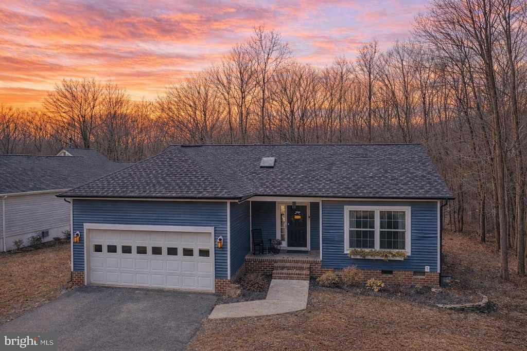 222 BATTLEFIELD RD, Locust Grove, VA 22508