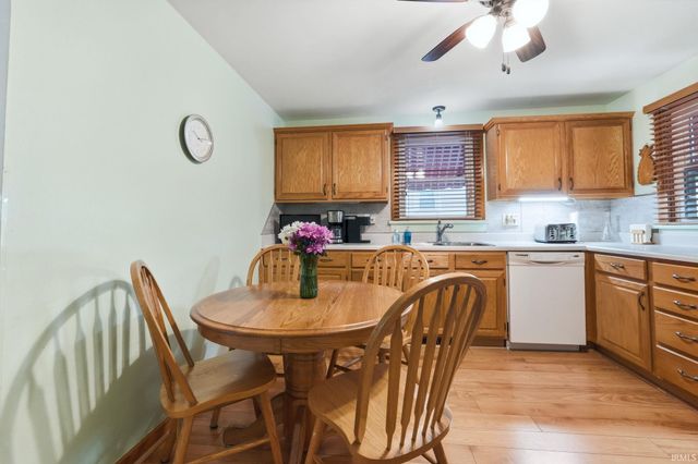 7314 Bluffton Road, Fort Wayne, IN 46809