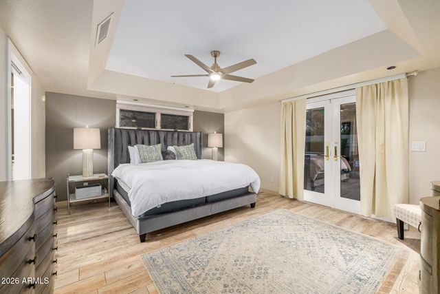 5402 E LAUREL Lane, Scottsdale, AZ 85254