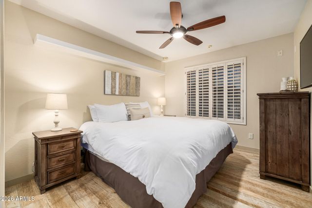 5402 E LAUREL Lane, Scottsdale, AZ 85254