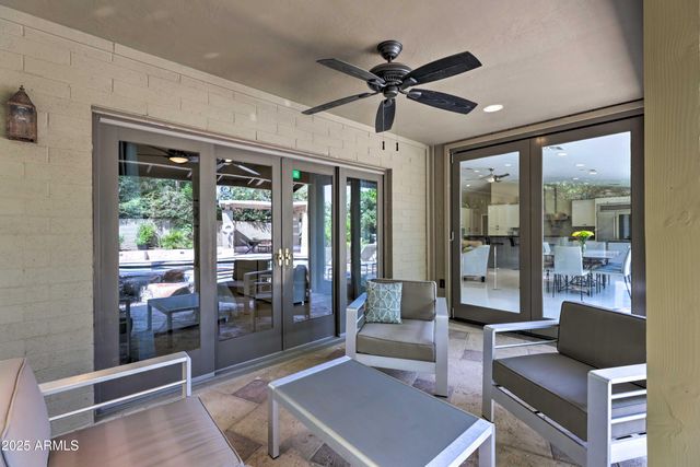 5402 E LAUREL Lane, Scottsdale, AZ 85254