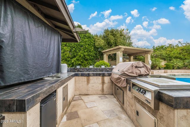 5402 E LAUREL Lane, Scottsdale, AZ 85254