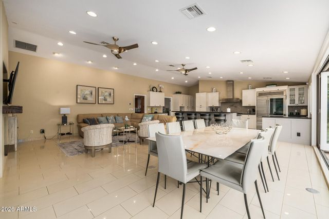 5402 E LAUREL Lane, Scottsdale, AZ 85254