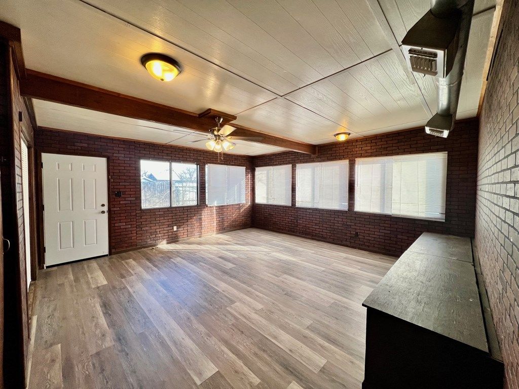 Image 10 of property listing at 2714 Blum St, San Angelo, TX 76903