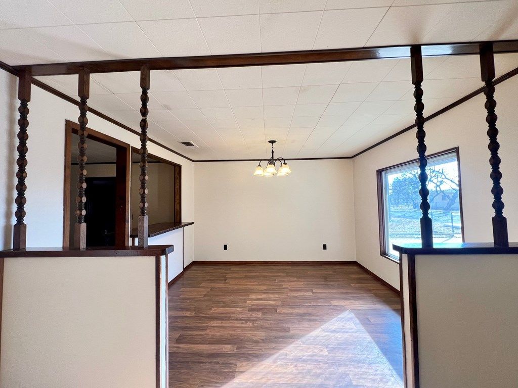 Image 5 of property listing at 2714 Blum St, San Angelo, TX 76903