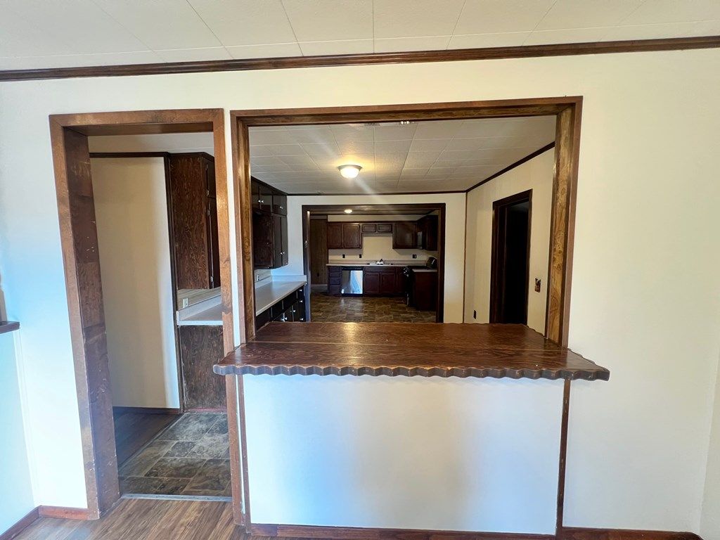 Image 7 of property listing at 2714 Blum St, San Angelo, TX 76903