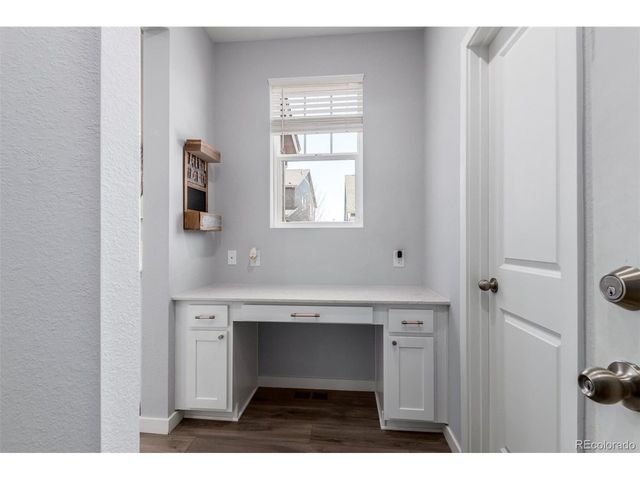 24306 E Ohio Dr, Aurora, CO 80018