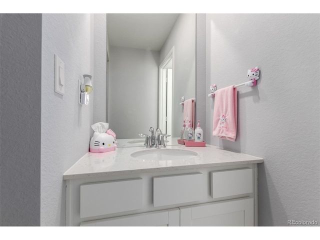 24306 E Ohio Dr, Aurora, CO 80018