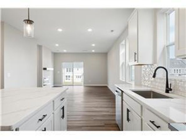 15035 Askeaton Place, Rosemount, MN 55068