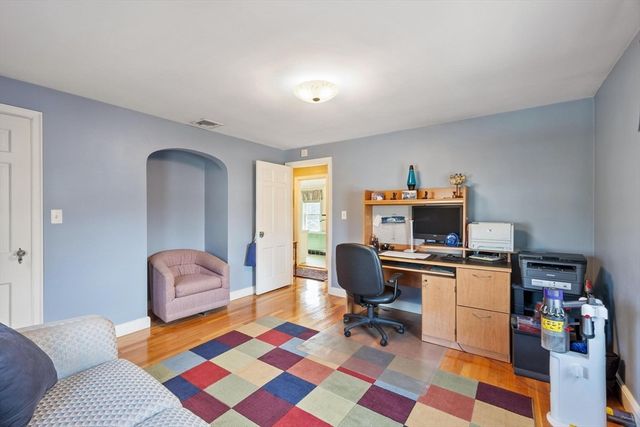 59 Eliot Road, Arlington, MA 02474