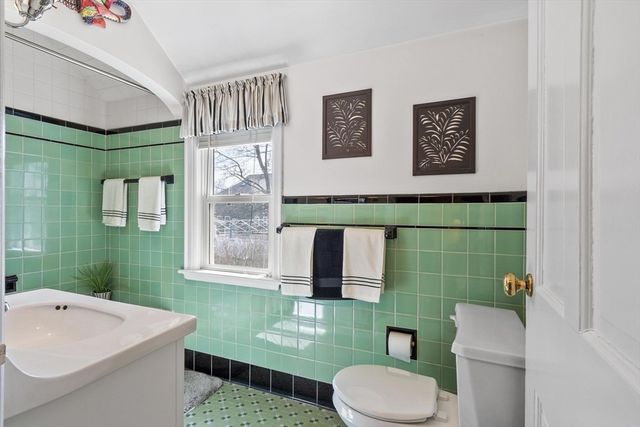 59 Eliot Road, Arlington, MA 02474