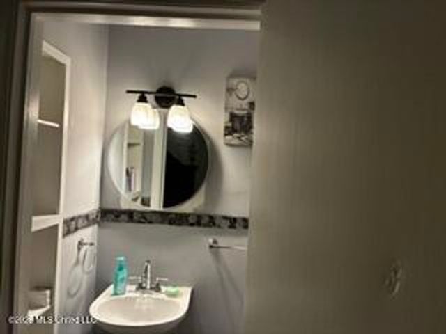4322 Manhattan Road, Jackson, MS 39206