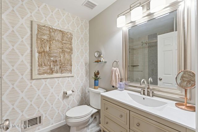 28 Dutch Court 272, Holmdel, NJ 07733