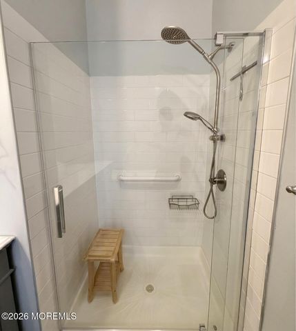 28 Dutch Court 272, Holmdel, NJ 07733