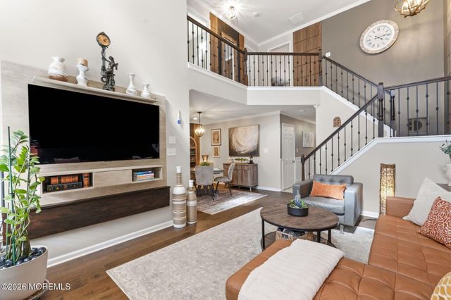 28 Dutch Court 272, Holmdel, NJ 07733