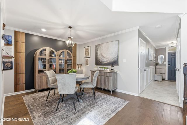 28 Dutch Court 272, Holmdel, NJ 07733