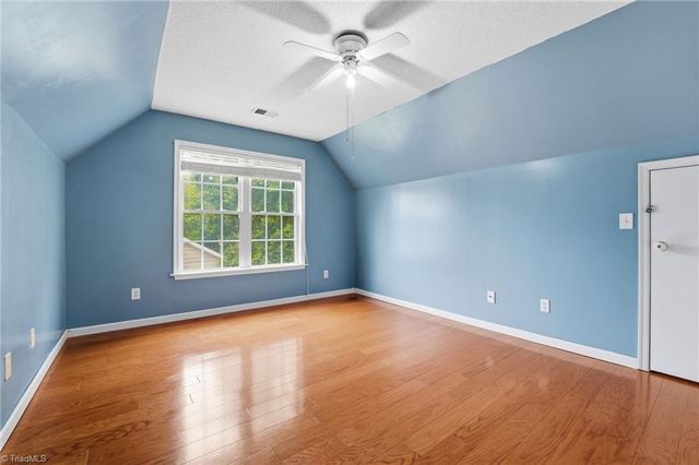 4004 Auburn Hills Drive, Greensboro, NC 27407