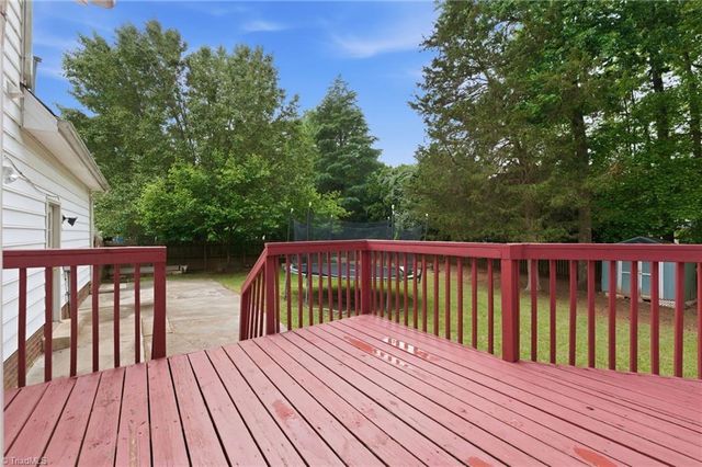 4004 Auburn Hills Drive, Greensboro, NC 27407