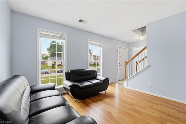 4004 Auburn Hills Drive, Greensboro, NC 27407