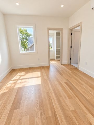 54 Adams St 4, Somerville, MA 02145