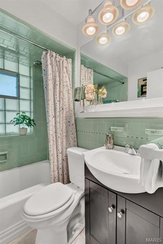 10307 Seaton Drive, St Louis, MO 63137