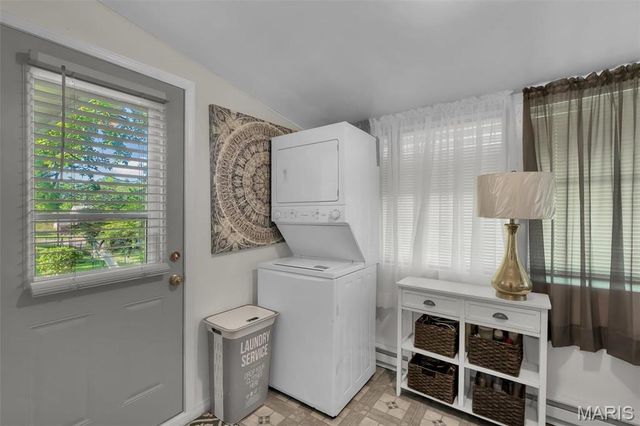 10307 Seaton Drive, St Louis, MO 63137