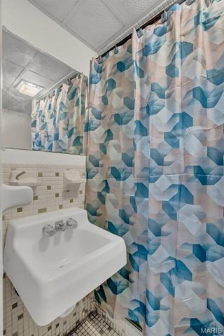 10307 Seaton Drive, St Louis, MO 63137