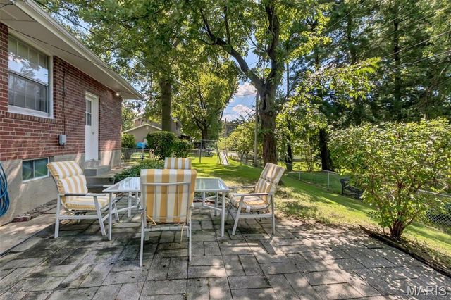 10307 Seaton Drive, St Louis, MO 63137