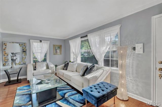 10307 Seaton Drive, St Louis, MO 63137