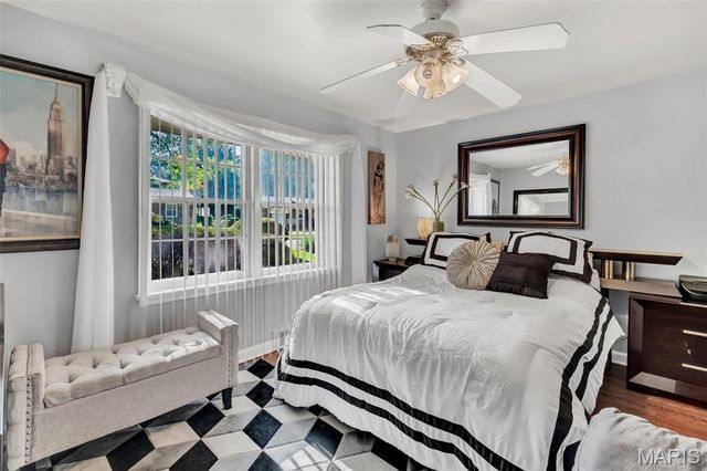 10307 Seaton Drive, St Louis, MO 63137