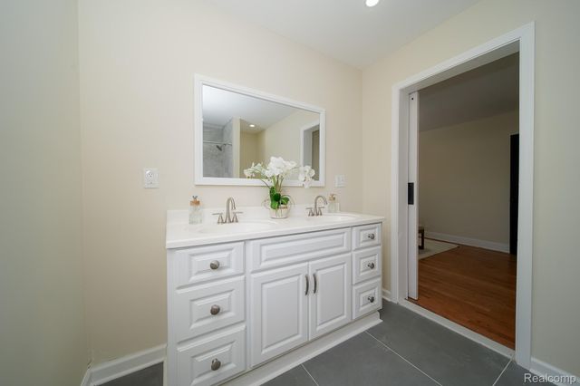 5911 Audubon Road, Detroit, MI 48224