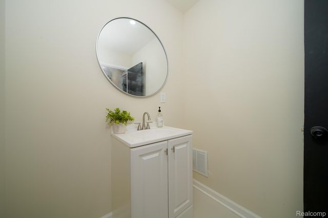 5911 Audubon Road, Detroit, MI 48224