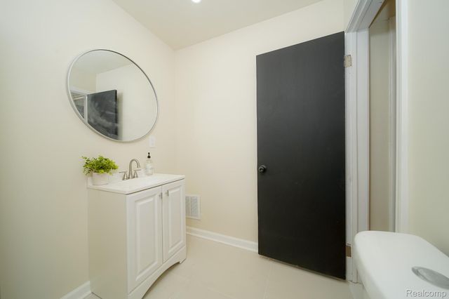 5911 Audubon Road, Detroit, MI 48224