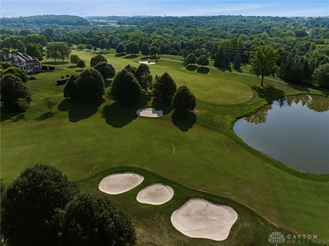 166 Barrington Village Drive, Xenia, OH 45385
