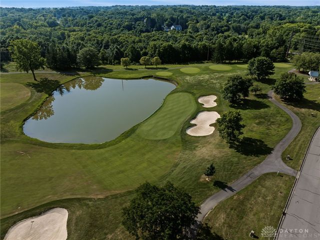166 Barrington Village Drive, Xenia, OH 45385