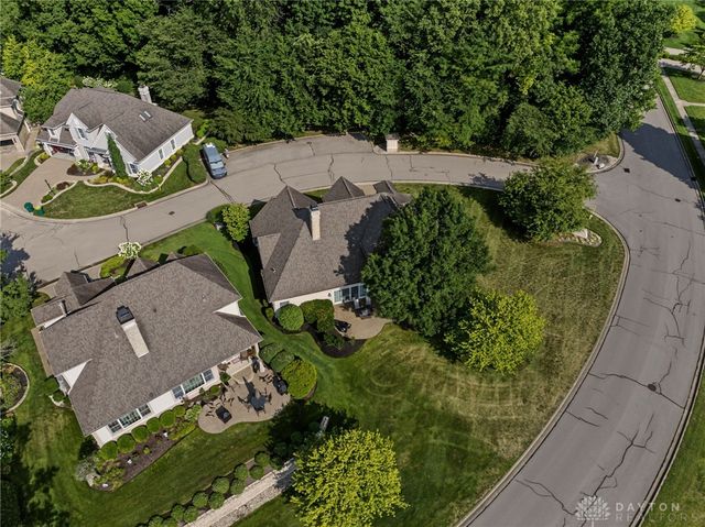 166 Barrington Village Drive, Xenia, OH 45385