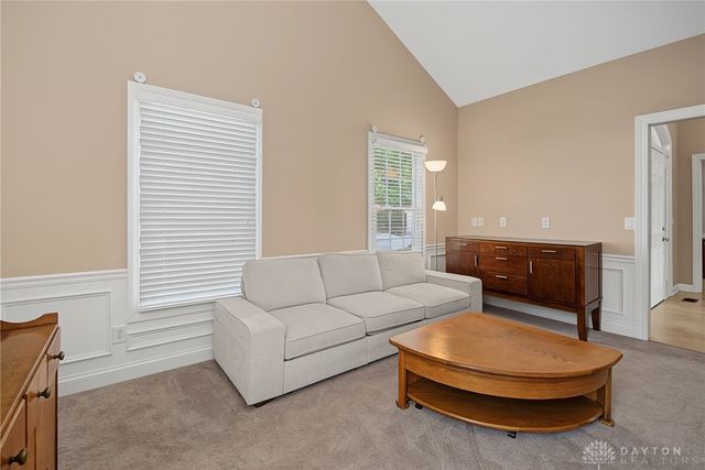 166 Barrington Village Drive, Xenia, OH 45385