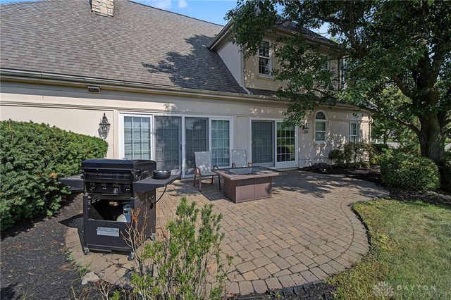 166 Barrington Village Drive, Xenia, OH 45385