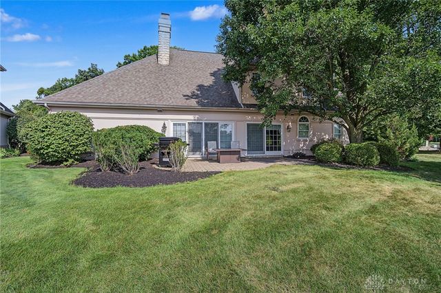 166 Barrington Village Drive, Xenia, OH 45385