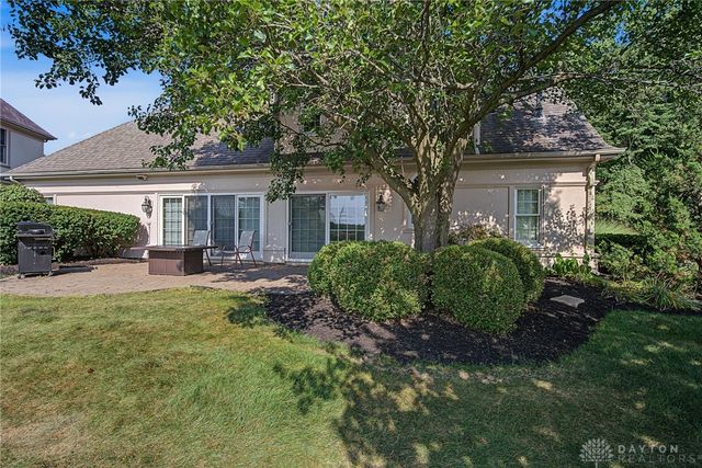 166 Barrington Village Drive, Xenia, OH 45385