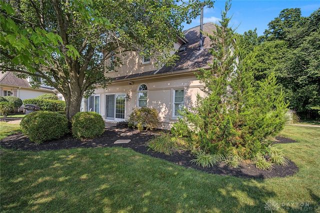 166 Barrington Village Drive, Xenia, OH 45385